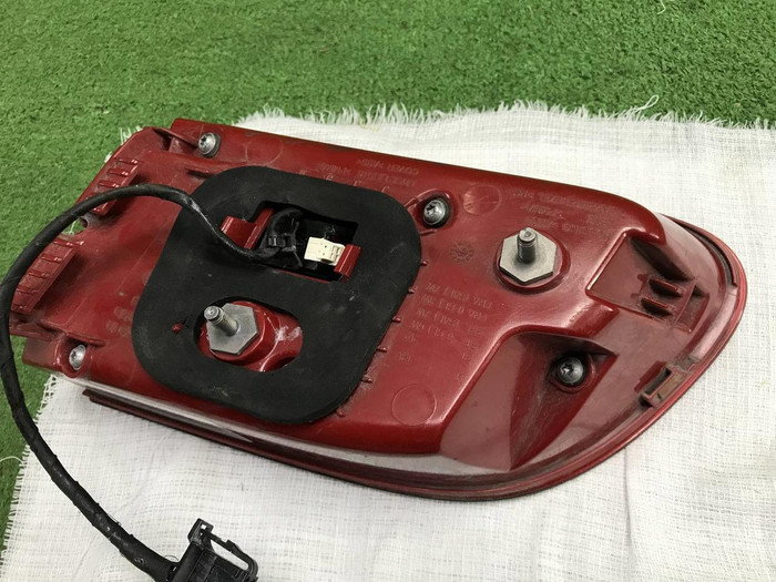 Фонарь левый внутренний Porsche Macan 95b (14-18)