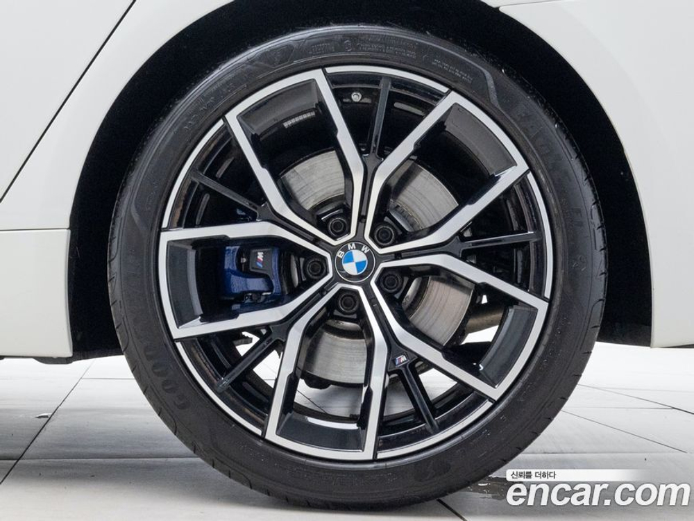 BMW 5 Series (G30) 530i xDrive M Sports (09.2022)
