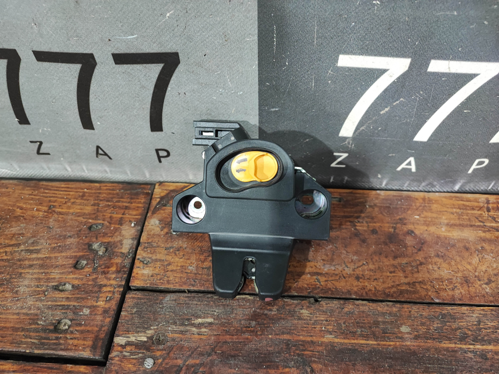 Замок крышки багажника Chery Arrizo 8 22-нв Б/У Оригинал J605606010