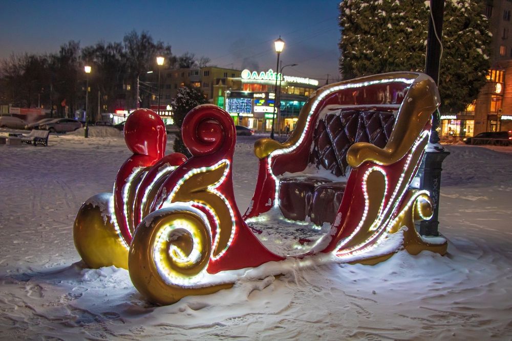 новогодние Сани с подсветкой