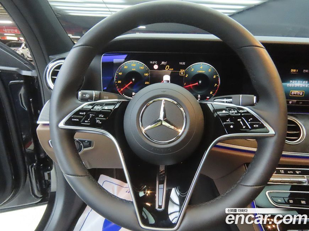Mercedes-Benz E-Class W213 E250 Avangarde (08.2023)