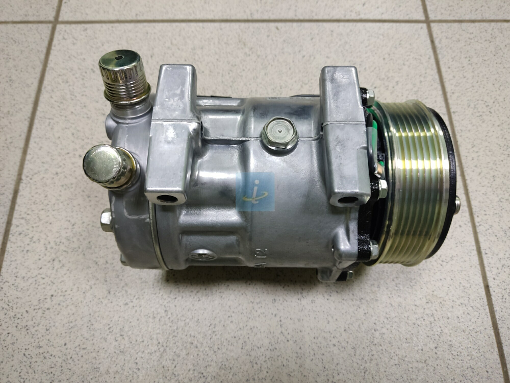 Компрессор кондиционера 5340.8114010-01