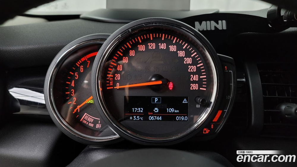 Mini Cooper HIGH (10.2020)