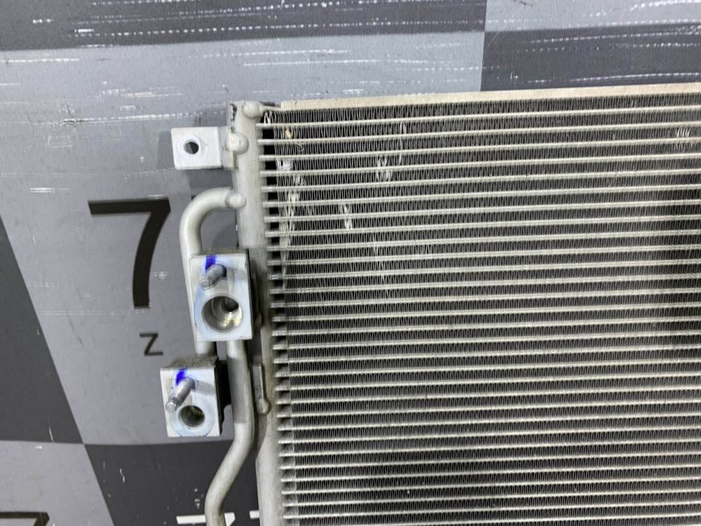 Радиатор кондиционера Omoda C5 22-нв Б/У Оригинал 301000058AA