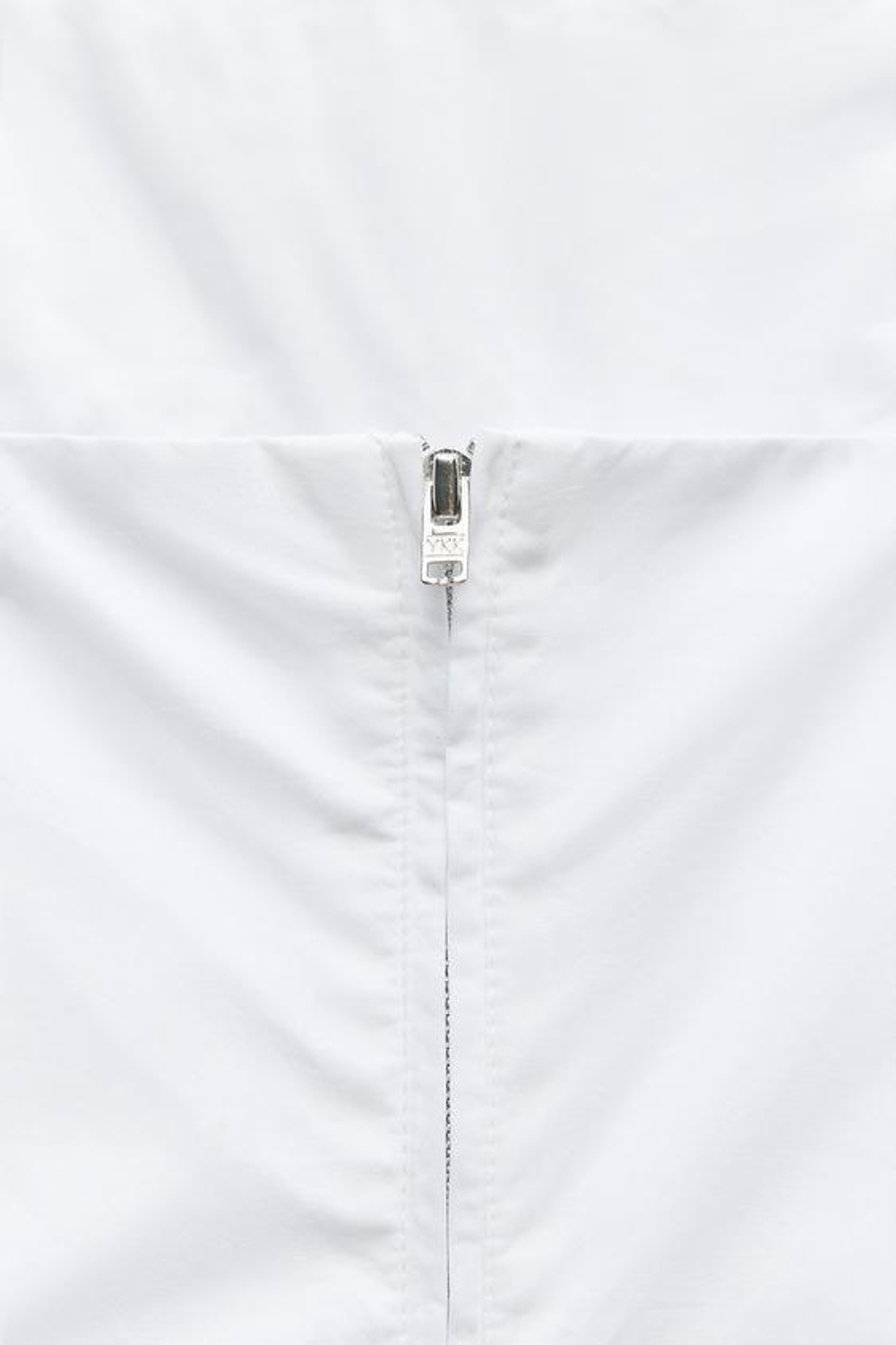 ZARA ТОП ИЗ ПОПЛИНА С ЦВЕТОЧНОЙ ВЫШИВКОЙ И СТРАЗАМИ, БЕЛЫЙ