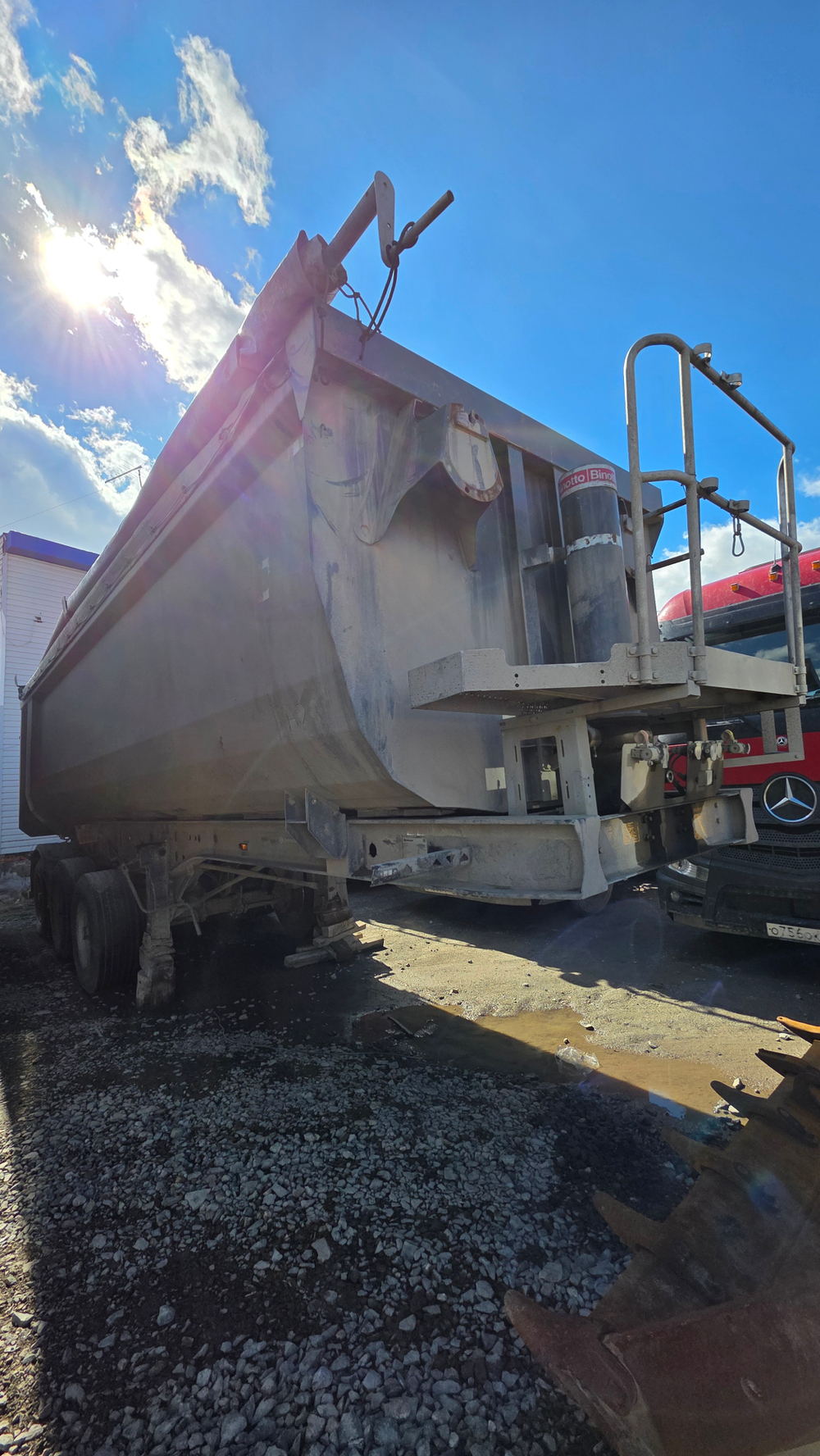 Grunwald 9453 Полуприцеп самосвальный 9453-0000011-60