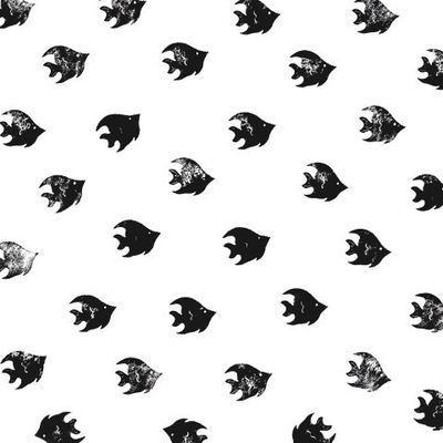 Рыбки на белом фоне.