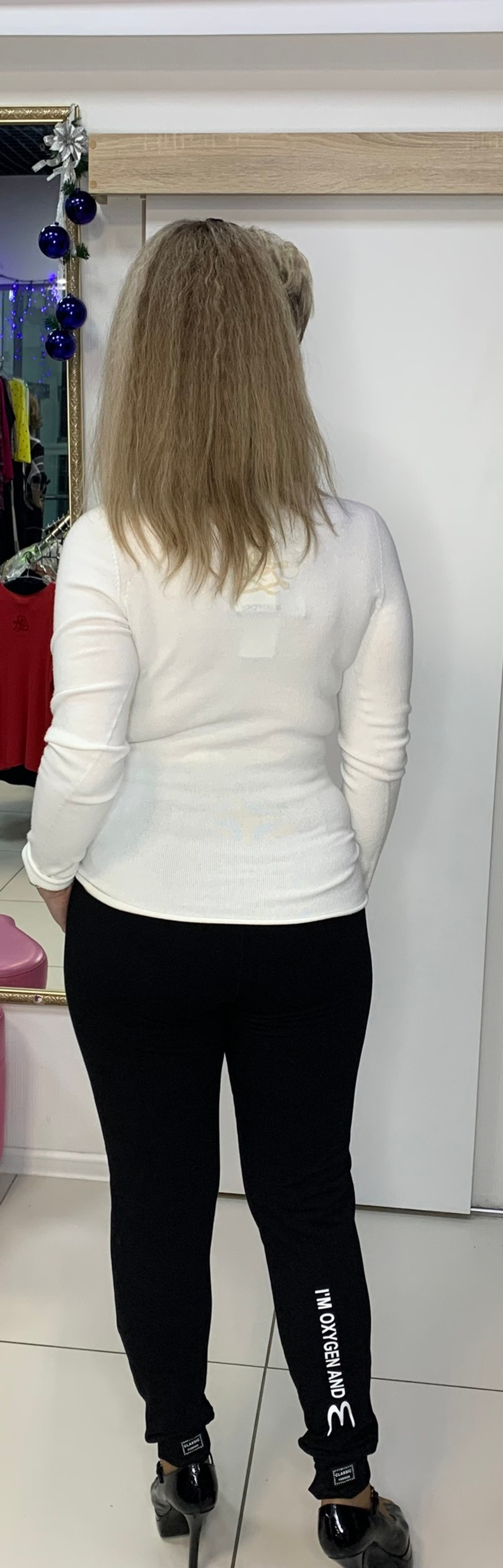 Белый тонкий австийский джемпер