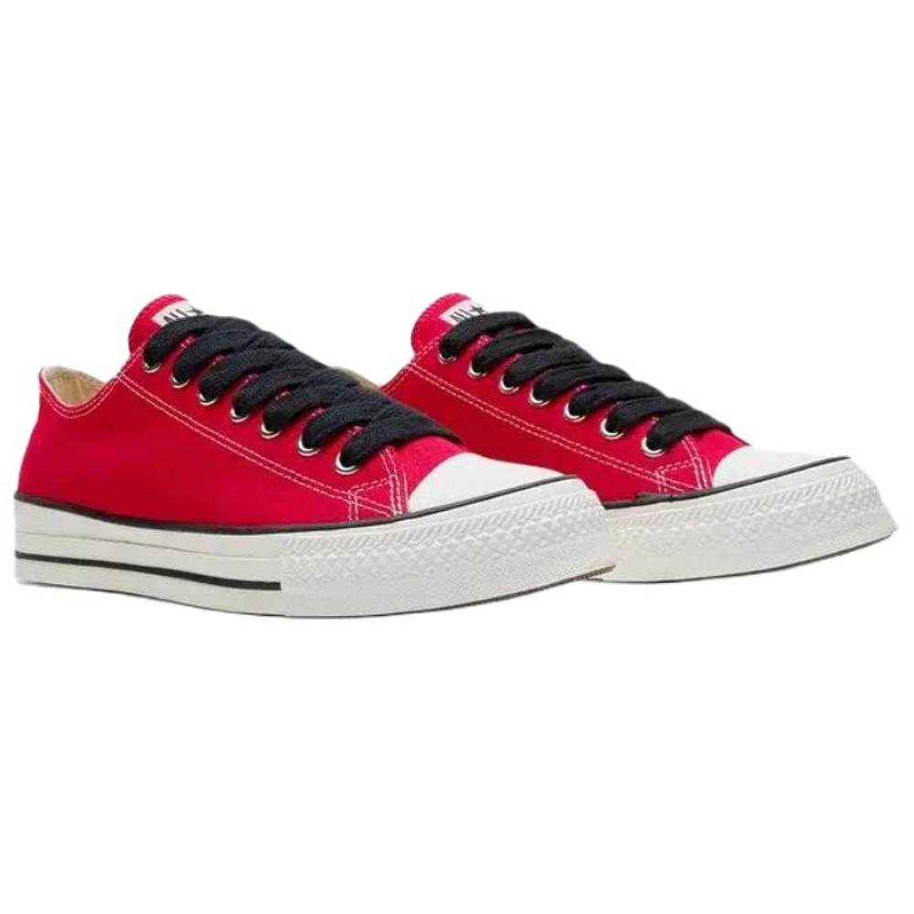 Converse Canvas