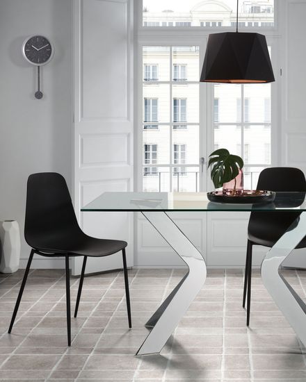 Стул Wassu черный La Forma Испания