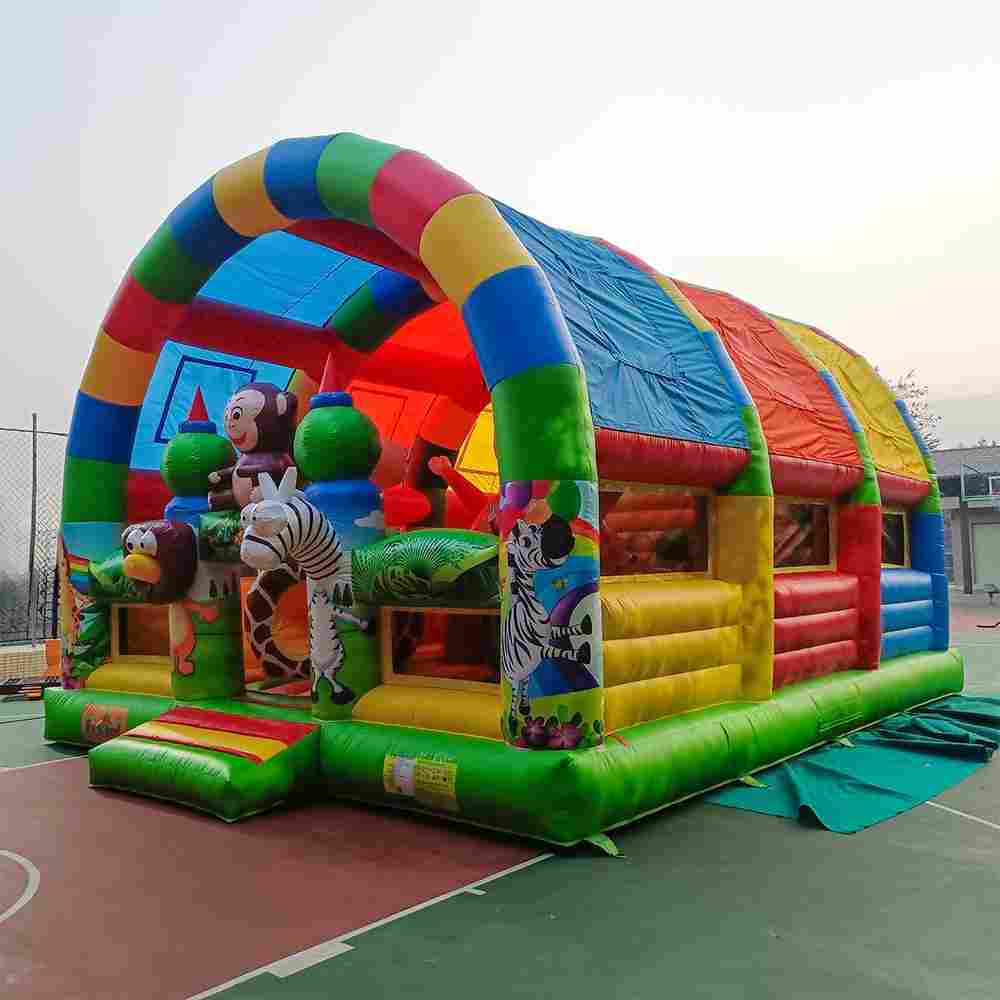 Коммерческий надувной батут «Зверята с крышей 2» без горки, 8*6*5 м