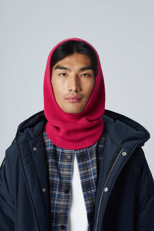 Чепец вязаный, молоко