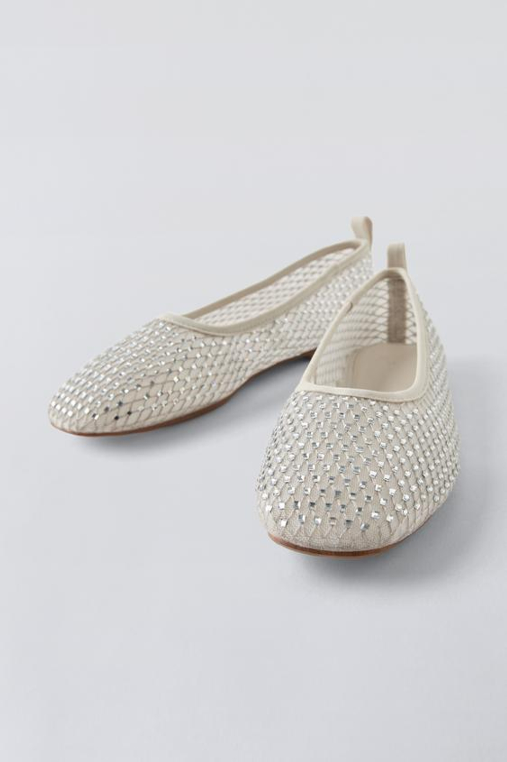 ZARA БАЛЕТКИ СО СТРАЗАМИ, КРЕМОВЫЙ