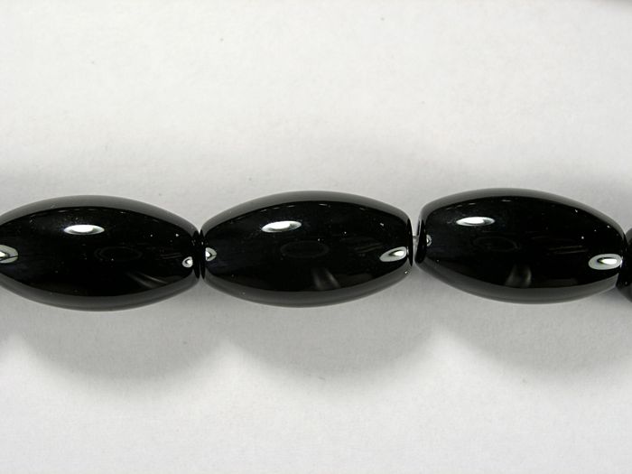 Бусина из агата черного, фигурная, 10x20 мм (овал, гладкая)