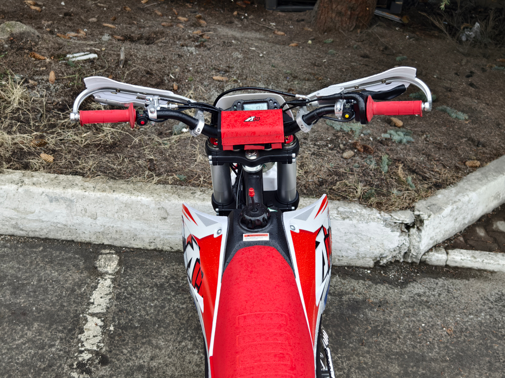 Мотоцикл кросс Apollo Thunder-300