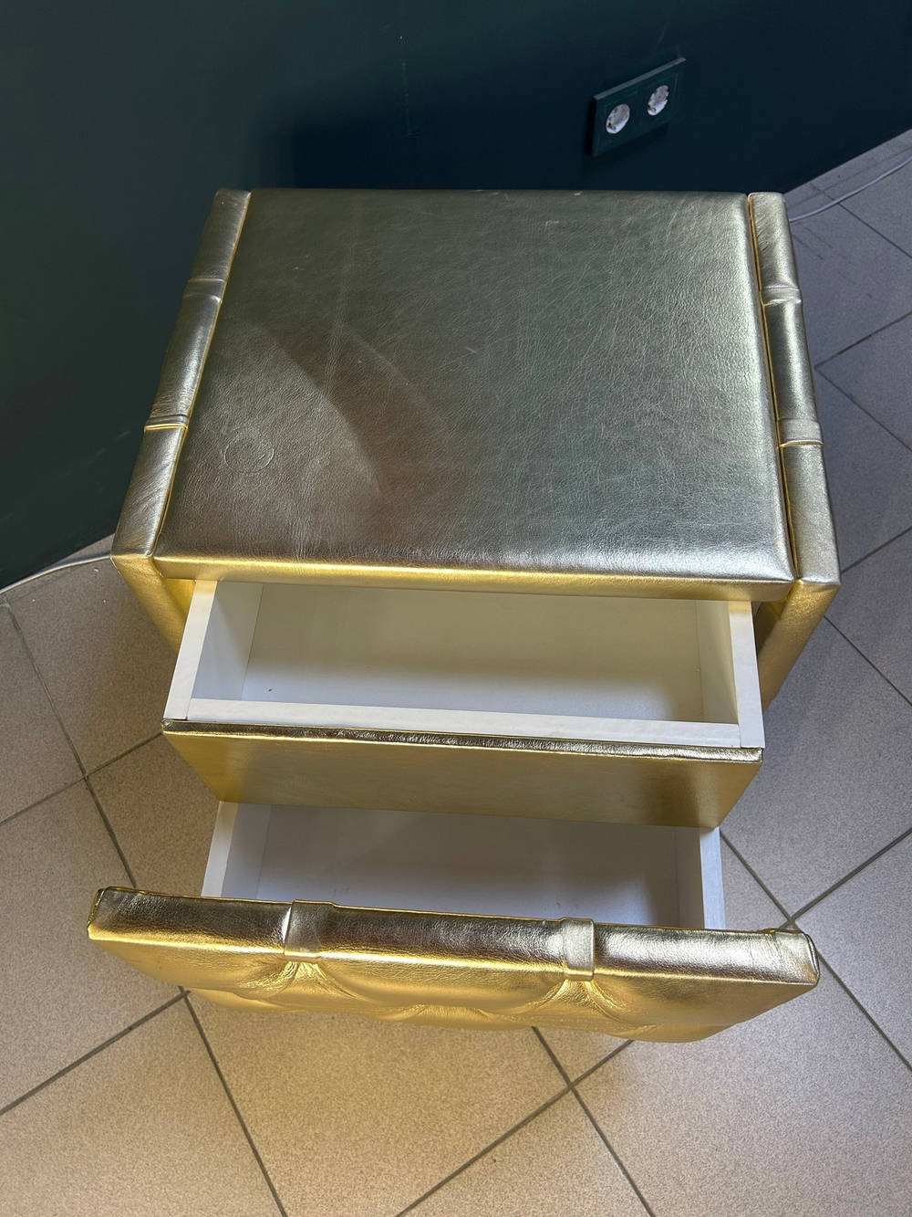Тумба Лорд золото, кожзам