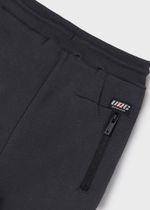 спортивные брюки