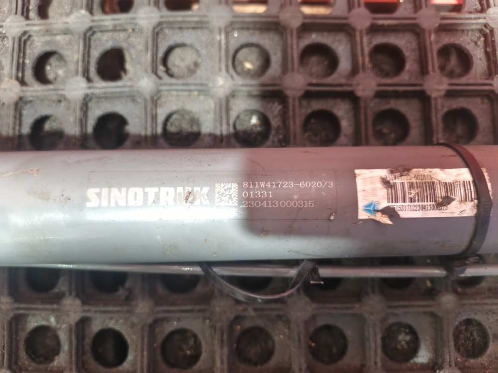 Цилиндр подъема кабины 2023г.