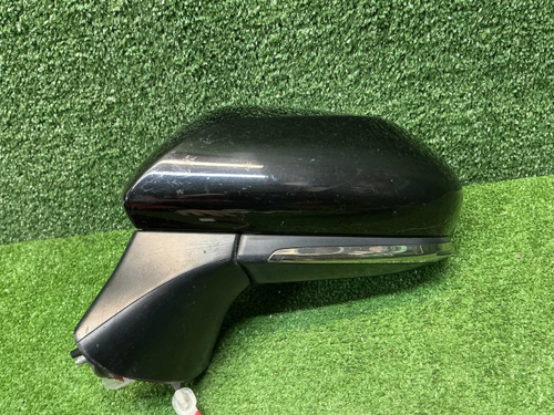 Зеркало левое Toyota Camry xv70 (17-24) 8 конт