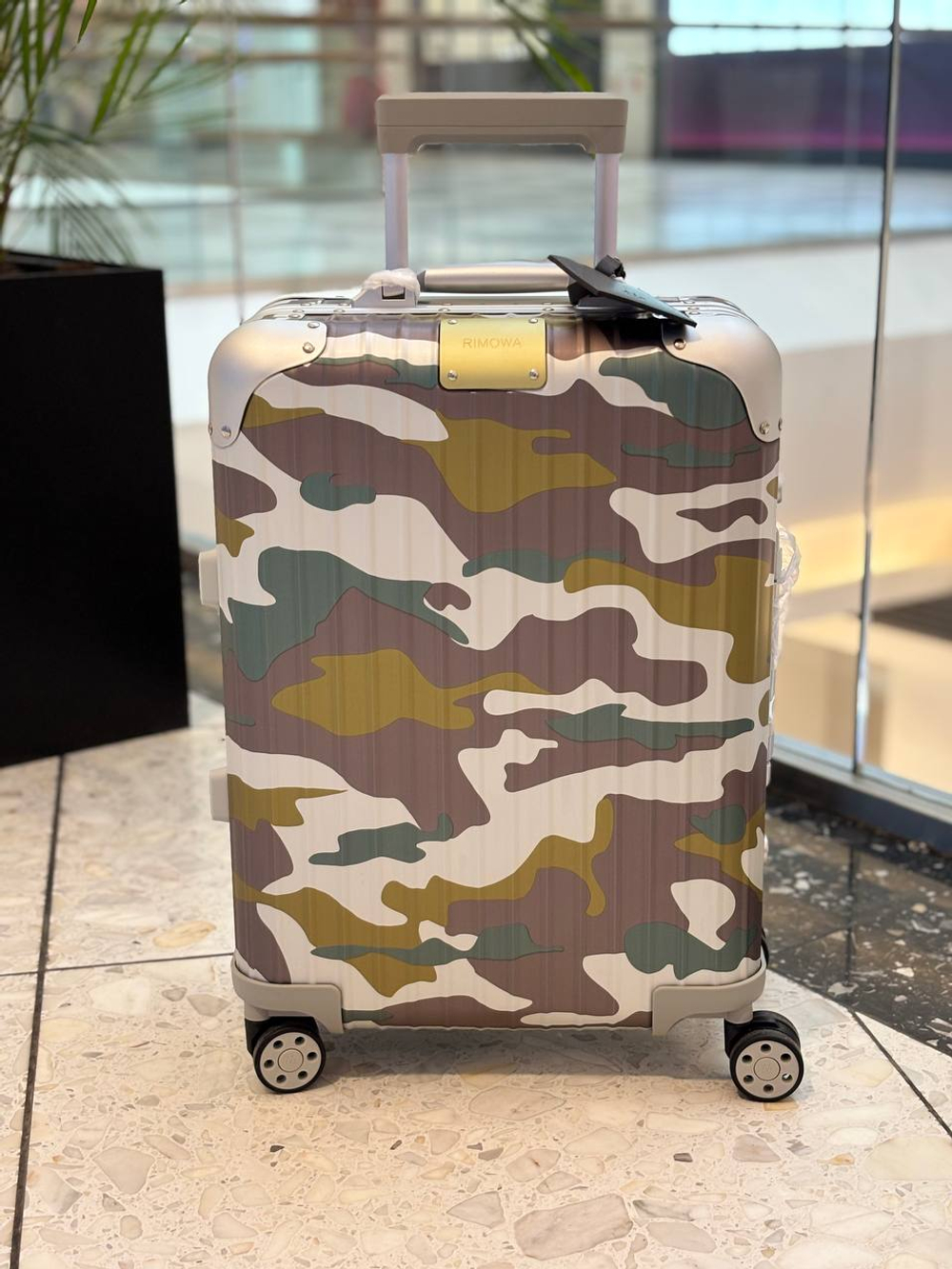 Чемодан Rimowa