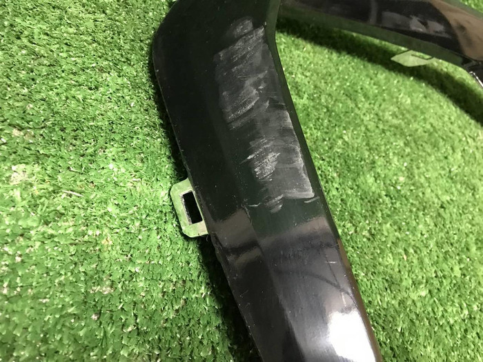 Накладка переднего бампера Geely Monjaro (21-нв)