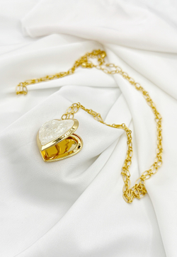 Кулон SECRET white на длинной цепочке