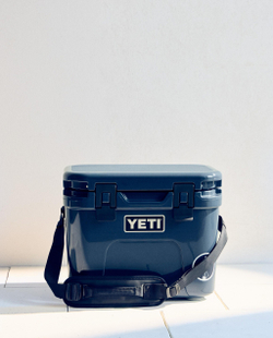 YETI Термобокс переносной 15 л с жёстким корпусом