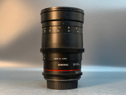 Samyang 135mm T2.2 ED
