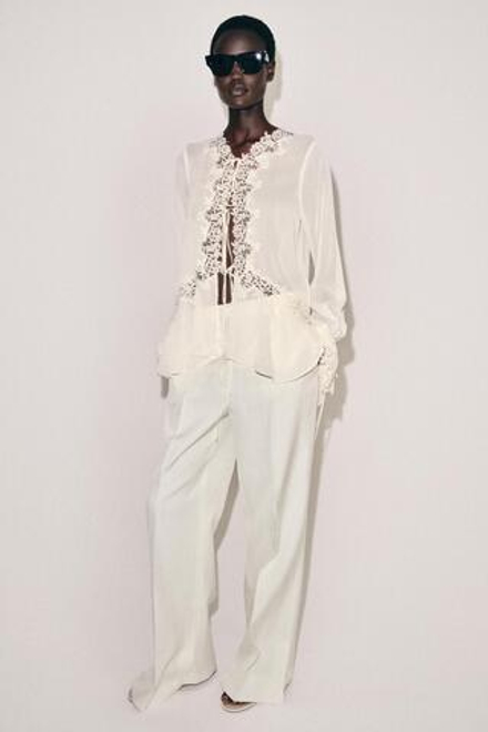 ZARA КОМБИНИРОВАННАЯ БЛУЗА С КРУЖЕВОМ — ZW COLLECTION, ЭКРЮ