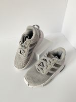 Кроссовки Adidas, 23