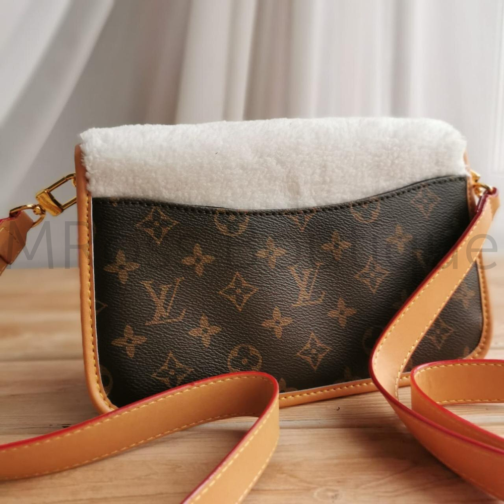 Сумка Diane Louis Vuitton