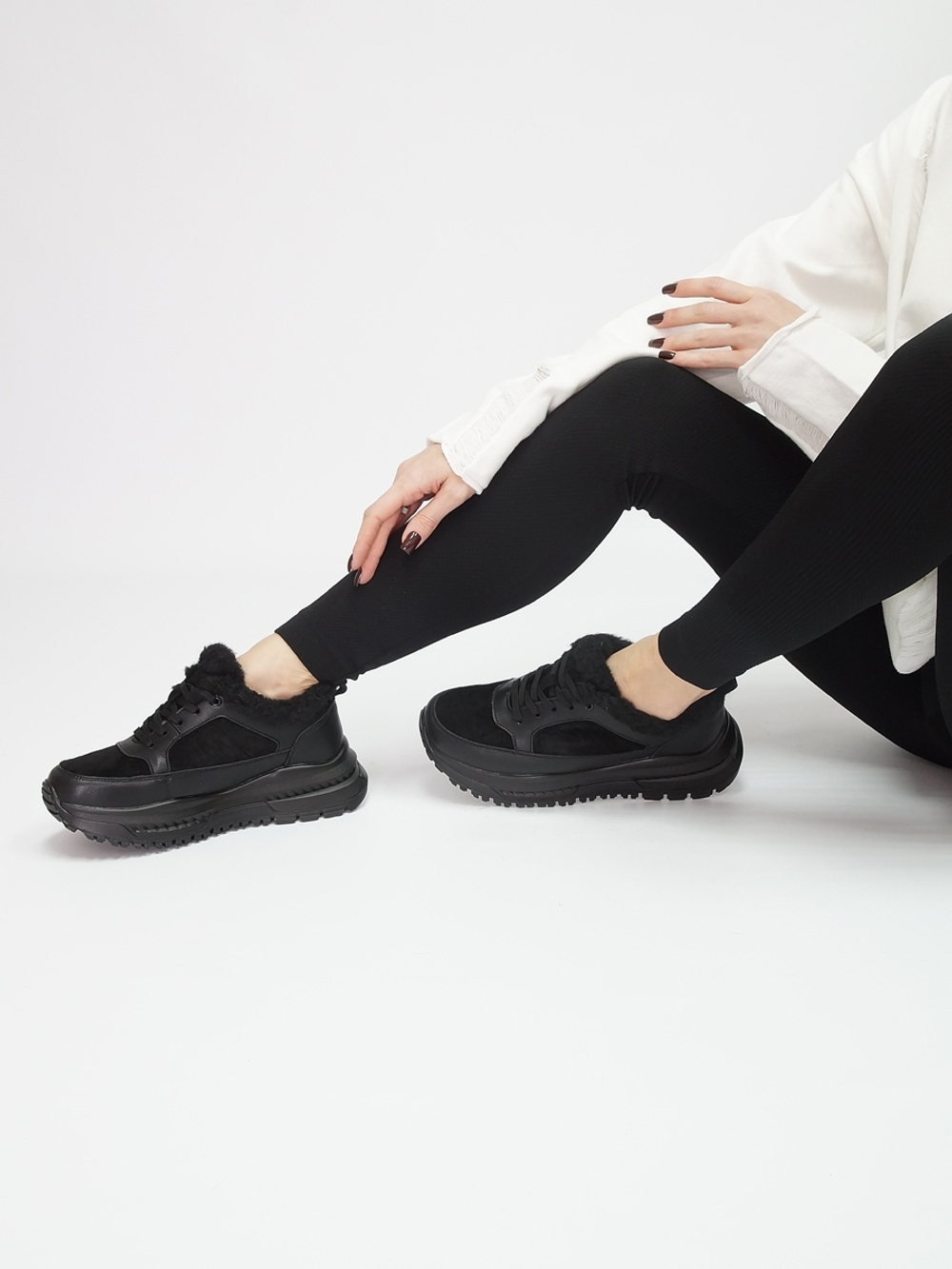 Кроссовки женские зимние