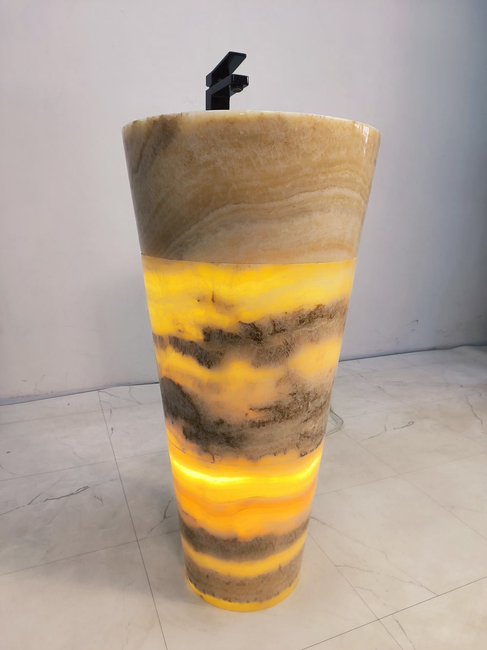 Раковина напольная из оникса Yellow ON-61346 (45*45*90)