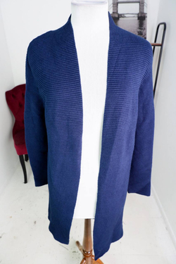 Кардиган Zarina красивого оттенка, маркировка S, визуально на 44 размер