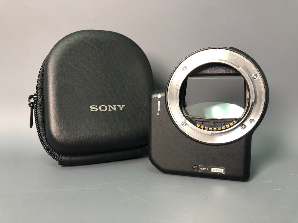 Sony LA-EA4