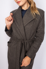 Удлиненное пальто из кашемира с поясом недорого