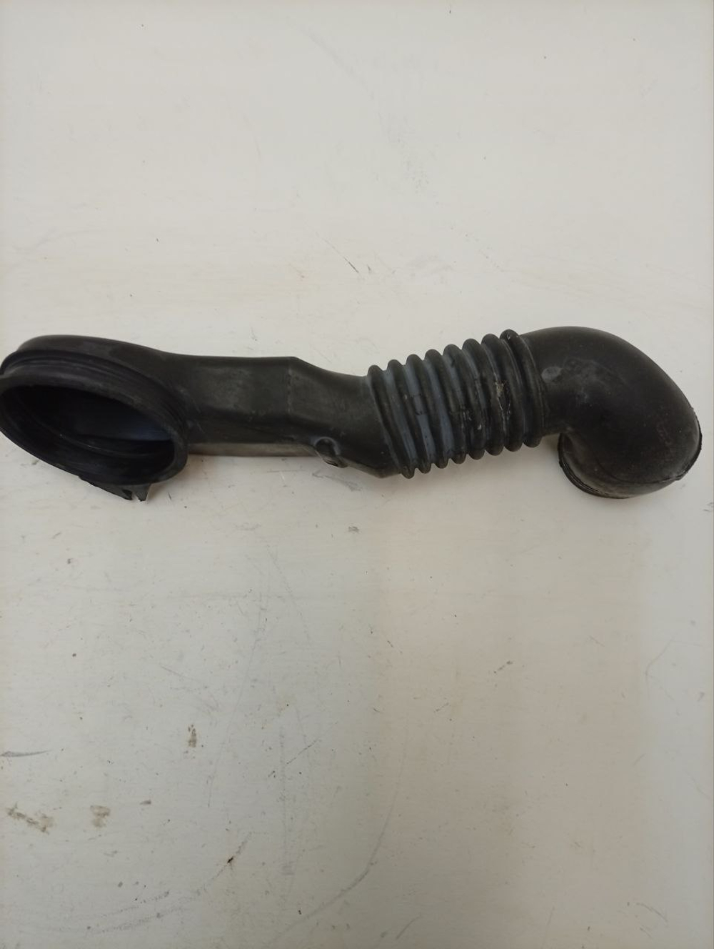 S1WTF3002A кт14 Заливной патрубок для стиральной машины Bosch Siemens 267532 б/у