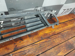 Решетка переднего бампера Kia Cerato 3 (YD) 16-20 Б/У Оригинал 86522A7800