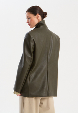 Полупальто из экокожи