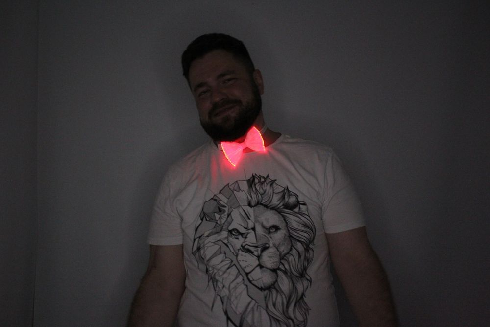 Светящаяся бабочка