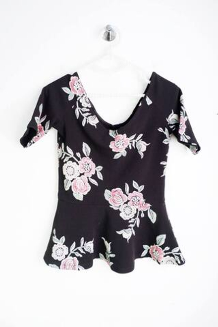 Блузка Concept Club с цветами, маркировка XS, визуально на 42 размер