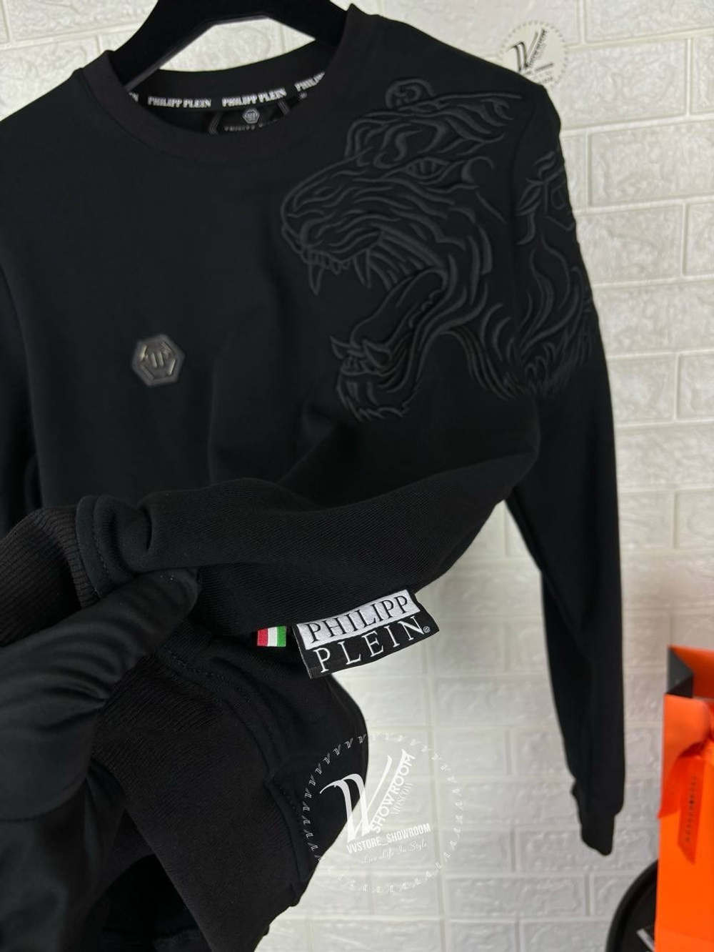 Кофта с длинными рукавами Philipp Plein интересной вариации “Tiger Series”