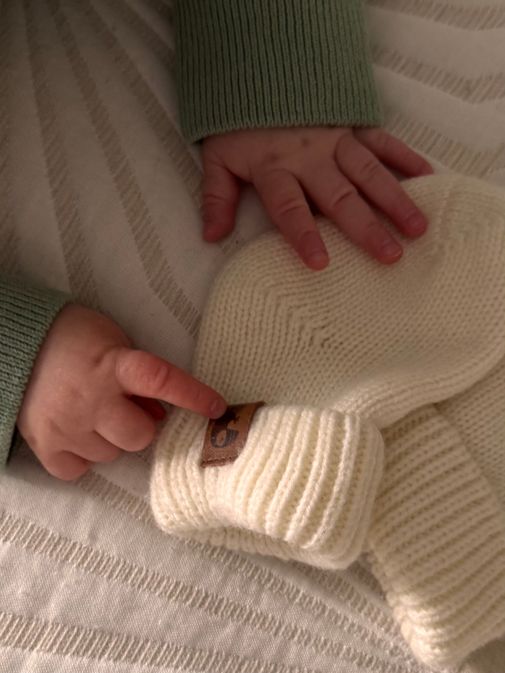 590-02 Носки вязаные (экрю)