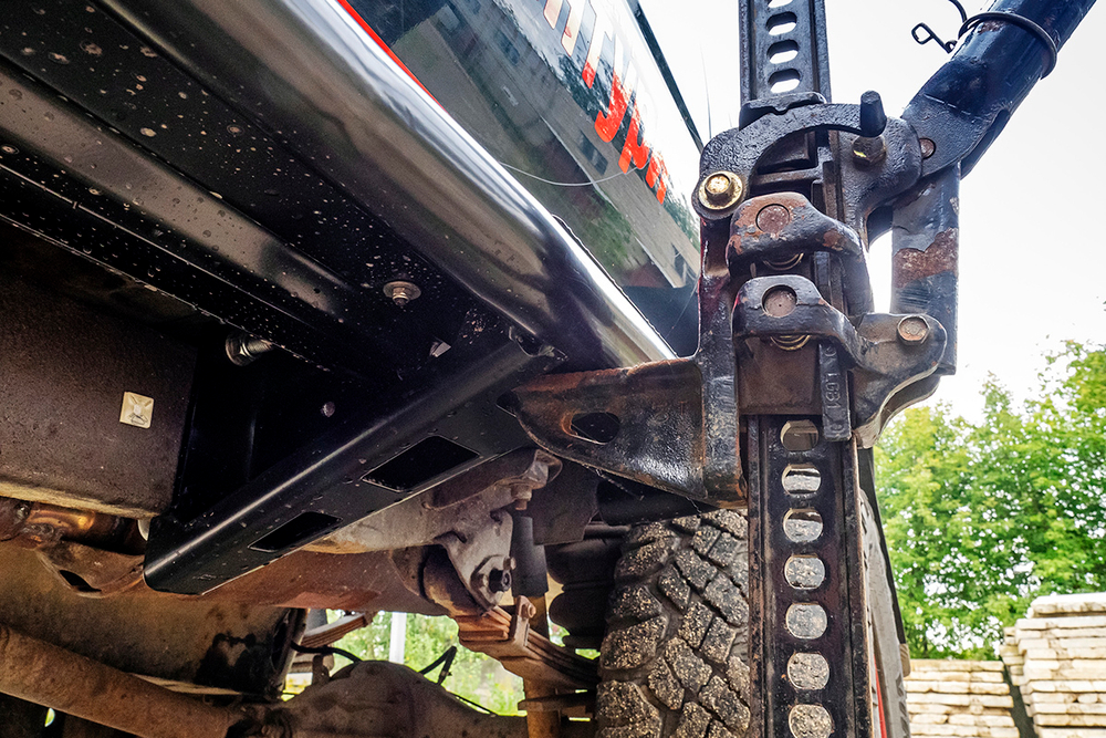 Пороги силовые Toyota Hilux 1983-1997 РИФ