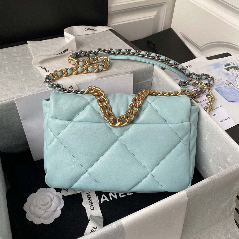 Chanel 19 26 cm