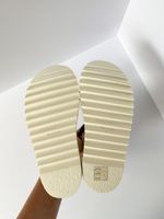 Новые кожаные сандалии Pretty Ballerinas,