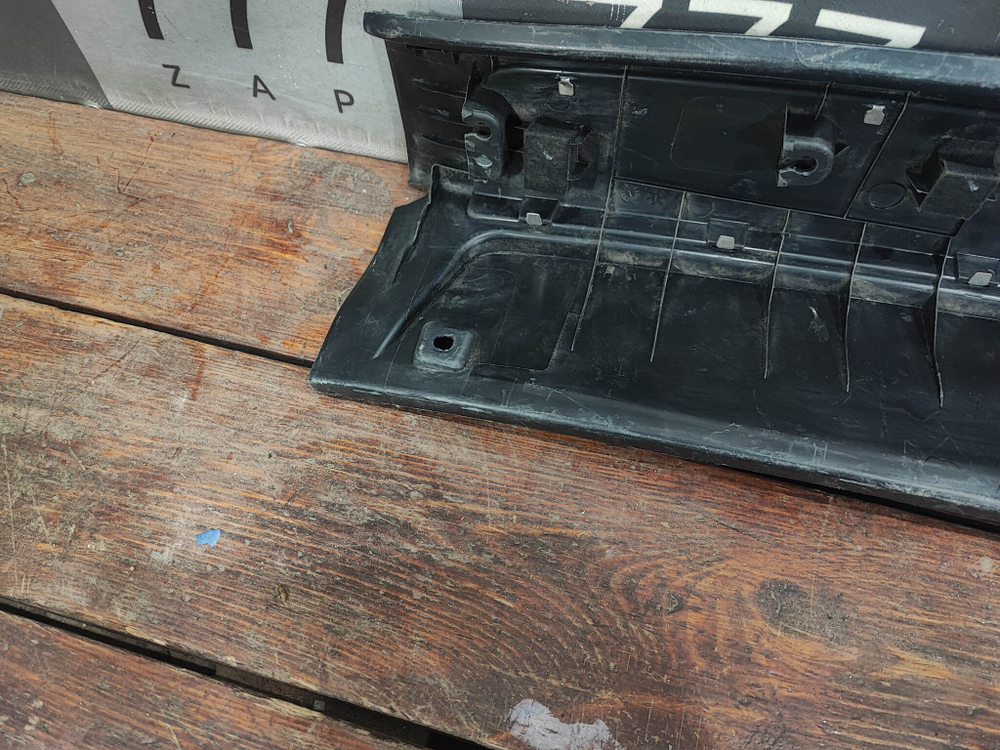 Кожух замка багажника Geely Tugella 19-нв Б/У Оригинал 6059057700