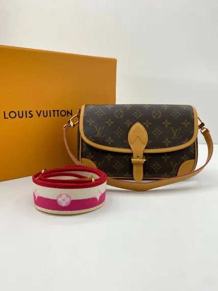 Сумка Louis Vuitton Diane коричневый