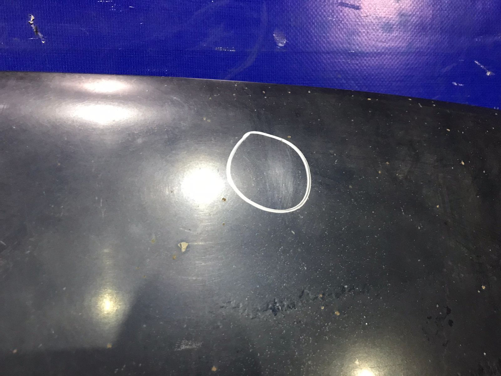 Капот MITSUBISHI CHARIOT 1994