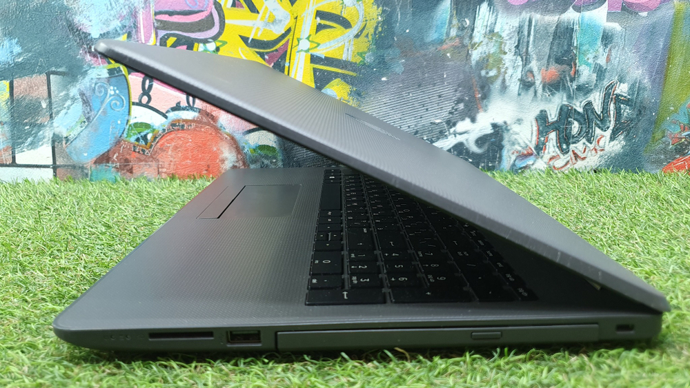 Ноутбук HP 250 G6, 15.6", Intel Celeron N3060 1.6ГГц, 4ГБ, 128ГБ SSD